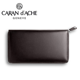 CARAN d'ACHE 瑞士卡達 CdA小牛皮護照夾(拉鍊). 黑檀
